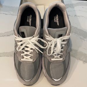 New Balance 990v5. Running shoes size 11 2A